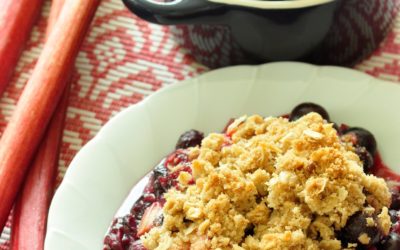 Rhubarb Blueberry Crisp